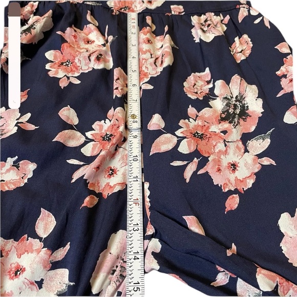 Band Of Gypsies Women’s Floral Romper Sz L - Picture 4 of 8